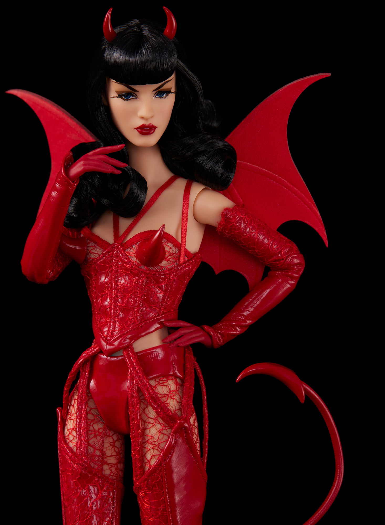 希少 BETTIE PAGE ベティ・ペイジ フィギュア コレクターズドール She Devil