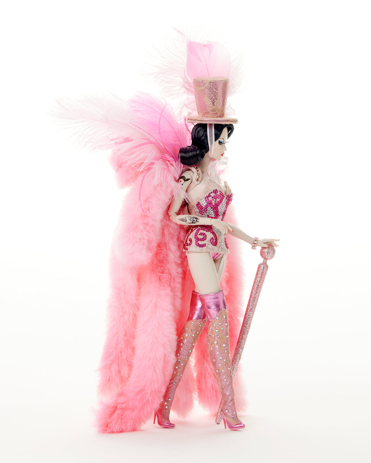 VIOLET CHACHKI
