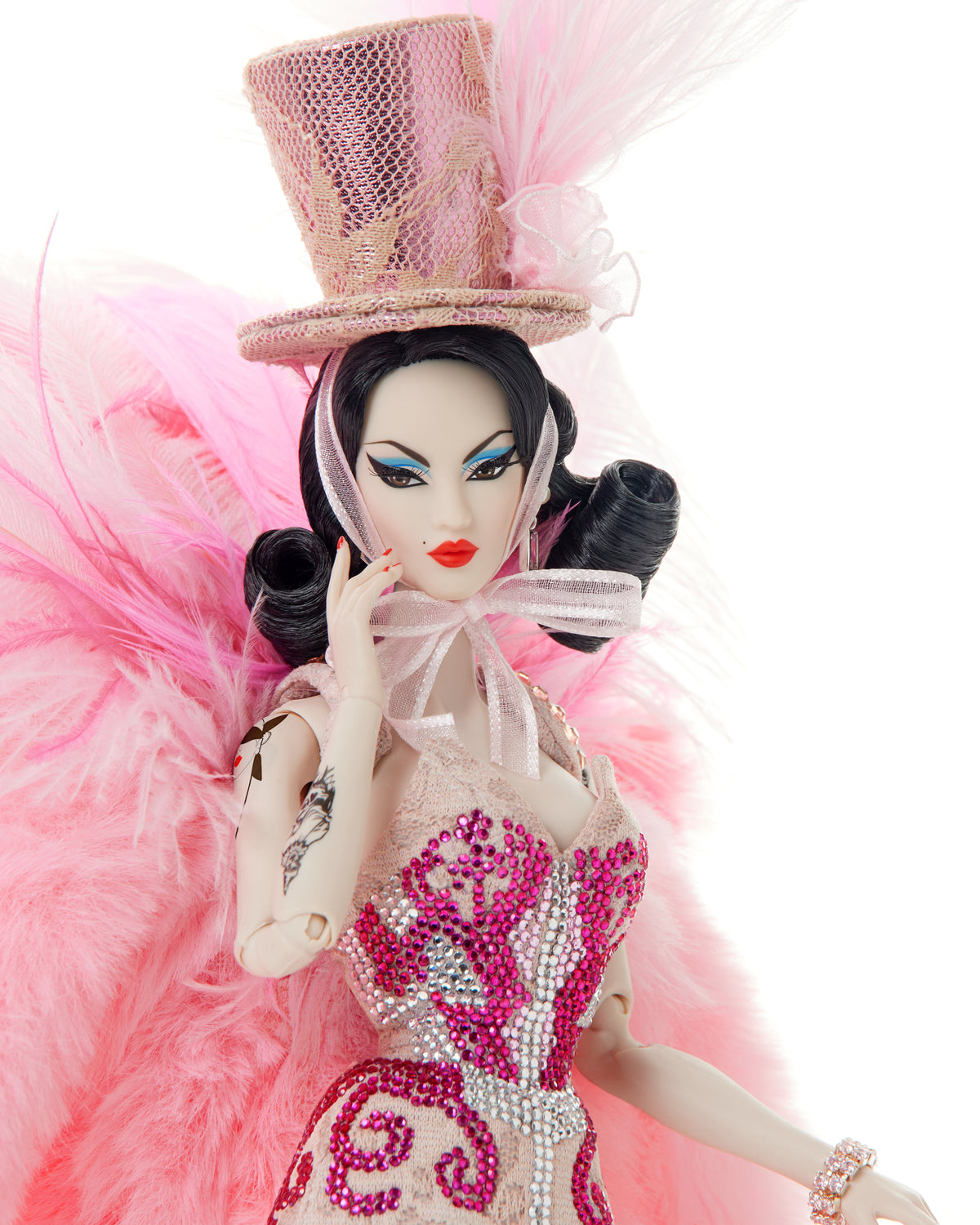 VIOLET CHACHKI